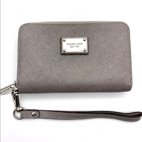 Michael Kors Handbags - Michael Kors Gray Saffiano Leather wristlet-GUC